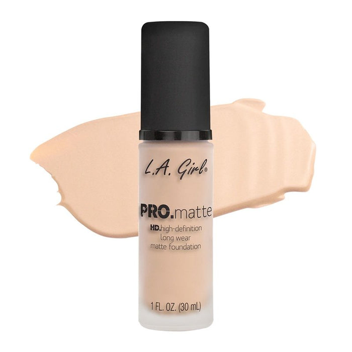 Fond de teint Pro Matte - L.A. Girl : Porcelain - 1